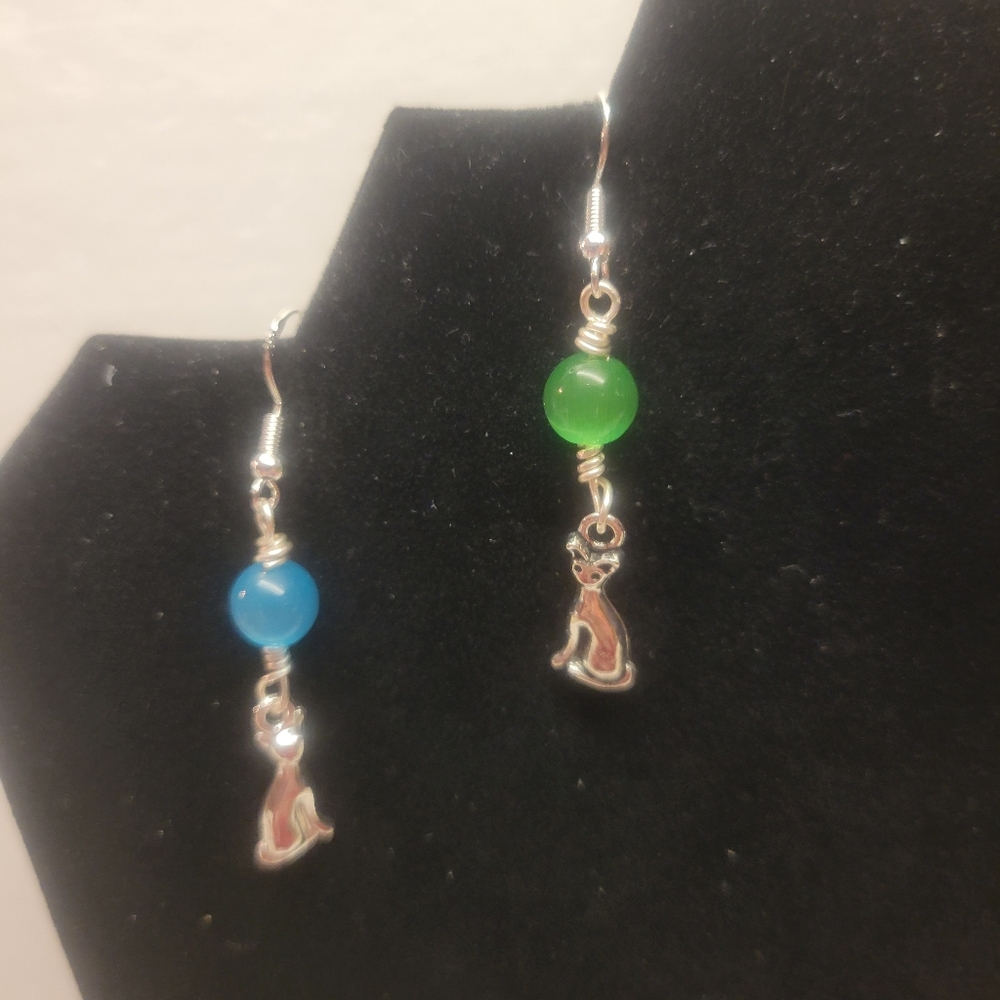 Silver and Blue/Green Healing Cat's Eye Gemstone with Silver Cat Earrings